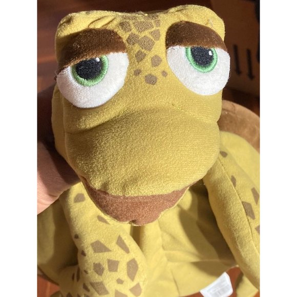 Disney Store Authentic Sea Turtle Finding Nemo Stuffed Animal Toy Plush 19" - Picture 2 of 7